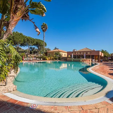 Jardins Da Meia Praia | 3Br Villa | Pool Tatil Evi *